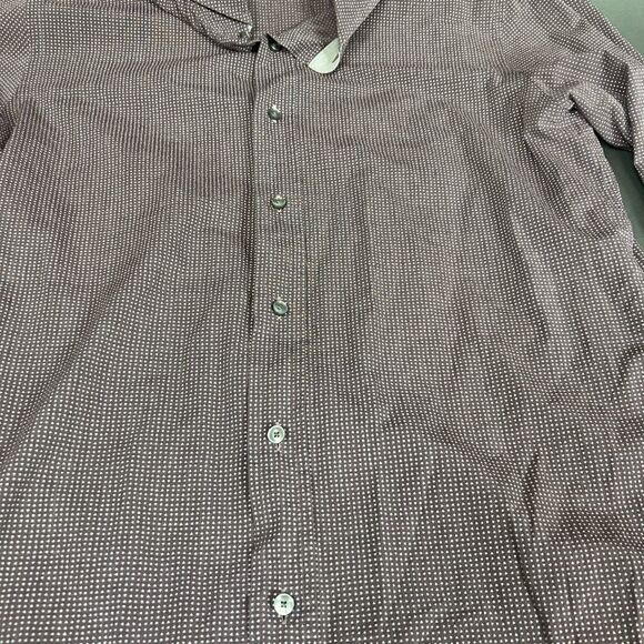 ❌SOLD❌ Hugo Boss Button-Up Dress Shirt - Picture 2 of 8